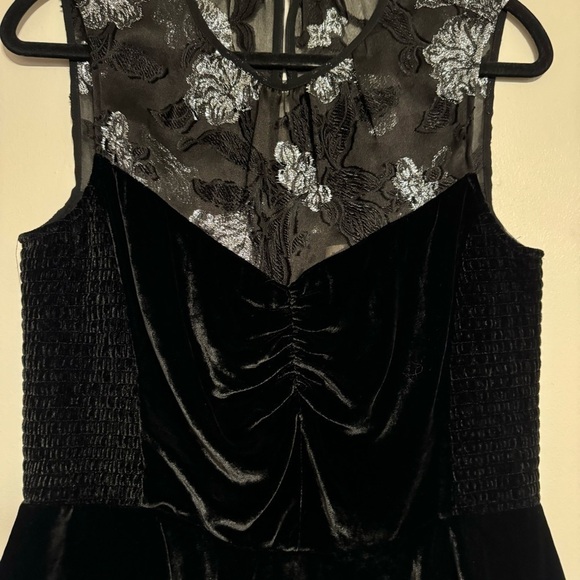 Rebecca Taylor Organza Velvet Sleeveless Peplum Top - Size 10 - Picture 7 of 12